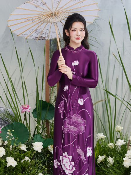  Mẹ mặc màu gì ngày cưới con để sang trọng, quý phái mà không bị “dừ”?