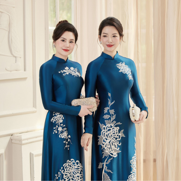 Mẹ mặc gì trong đám cưới con để không chỉ đẹp mà còn tự tin bước lên lễ đường?